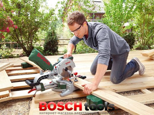 Торцовочная пила Bosch PCM 8 S с функцией протяжки