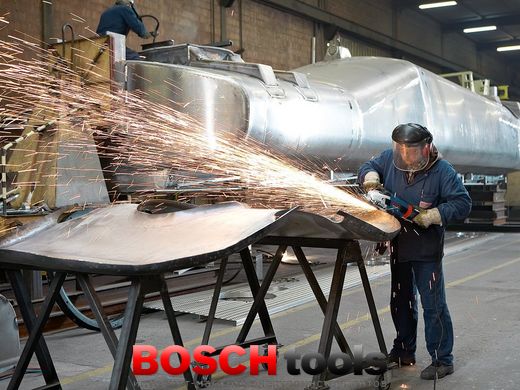 Угловая шлифмашина Bosch GWS 24-230 LVI