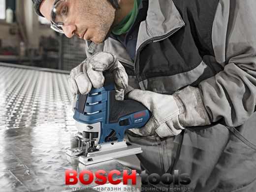 Лобзик пила Bosch GST 150 CE